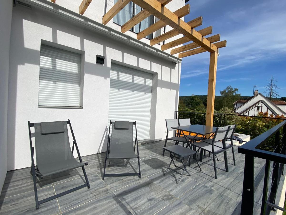 La Villa Perchee Calme, Sauna, Parking Prive Saint-Prix  المظهر الخارجي الصورة