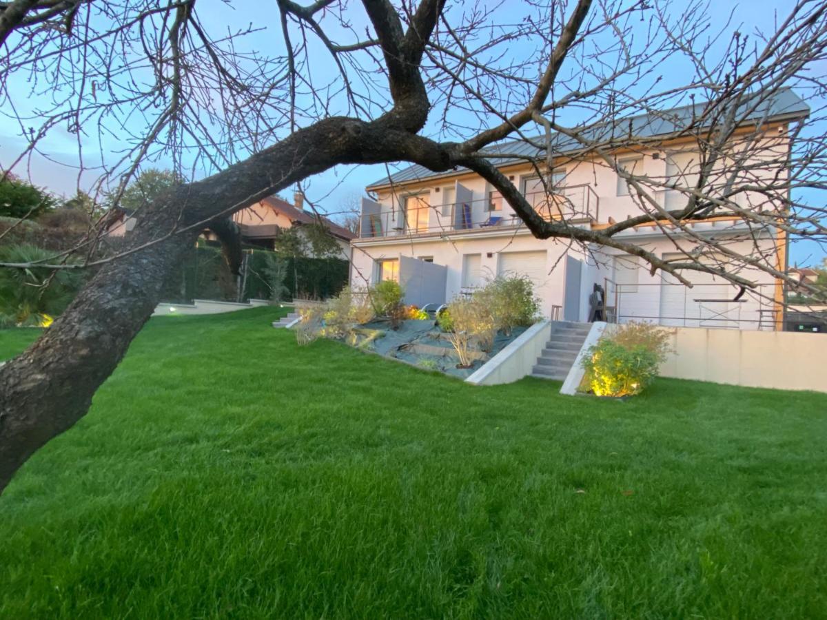 La Villa Perchee Calme, Sauna, Parking Prive Saint-Prix  المظهر الخارجي الصورة