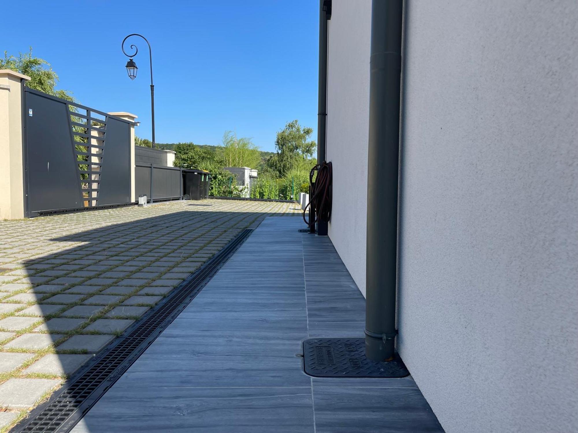 La Villa Perchee Calme, Sauna, Parking Prive Saint-Prix  المظهر الخارجي الصورة